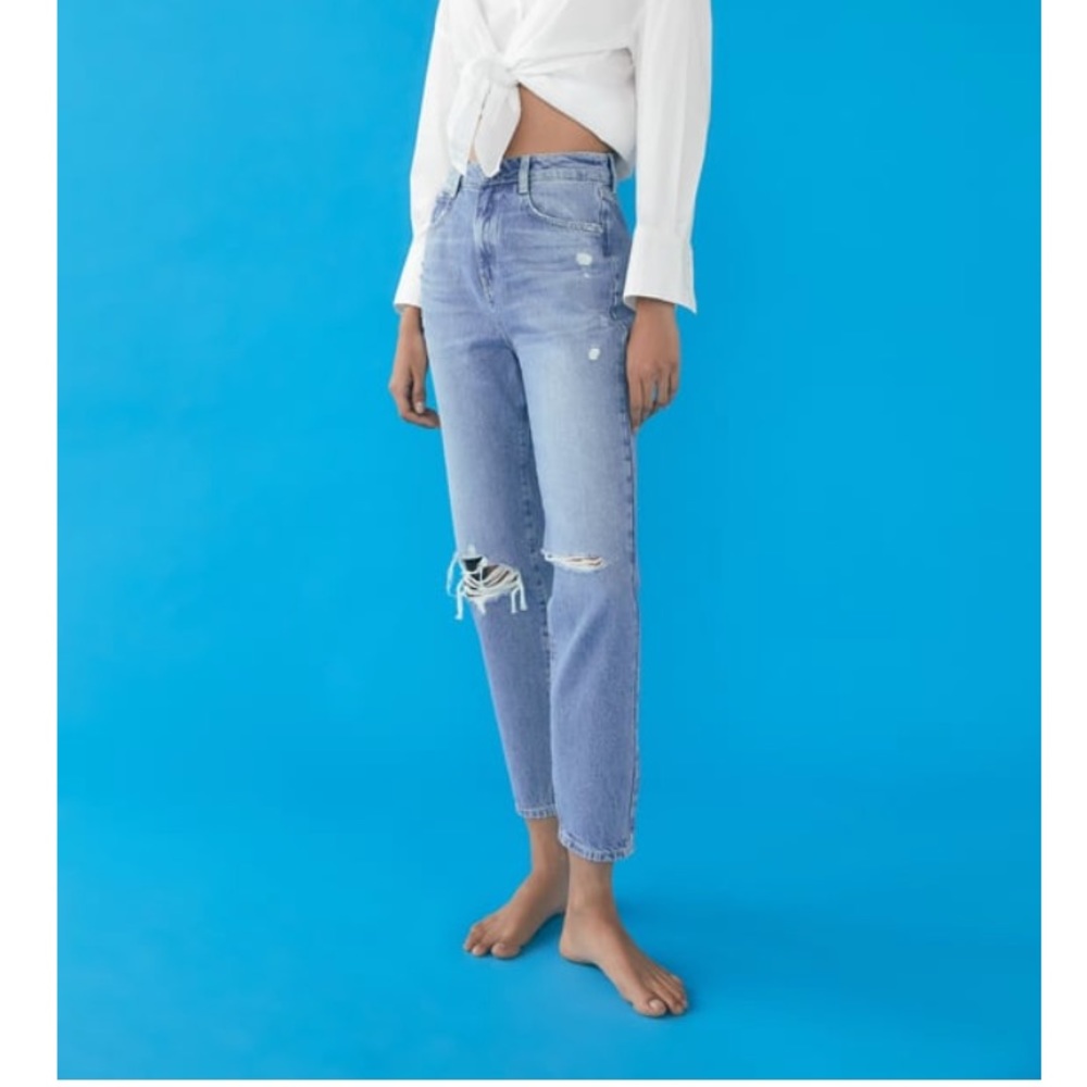 NWOT Zara Ripped Mom Fit Jeans